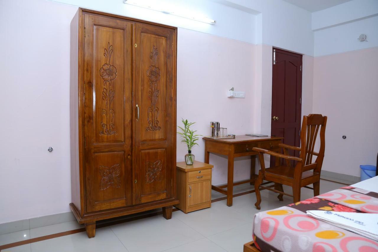 Princess Inn Royal Thiruvananthapuram Eksteriør billede