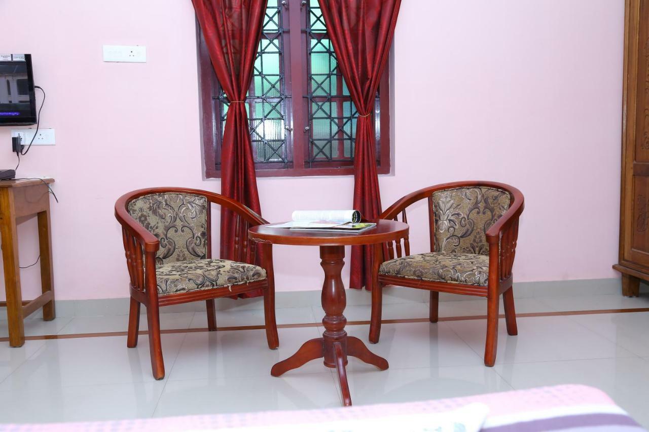 Princess Inn Royal Thiruvananthapuram Eksteriør billede